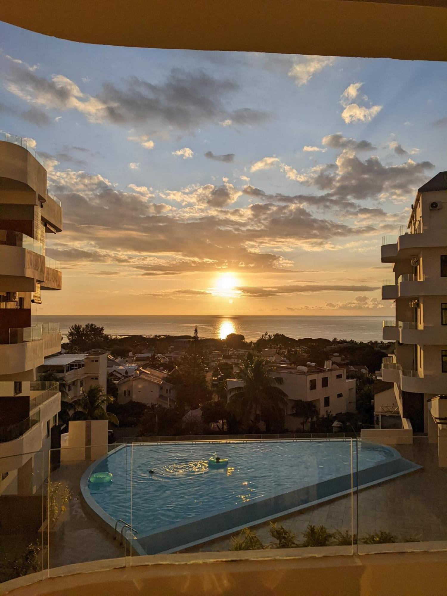 Seaview Serenity Apartment Flic-en-Flacq エクステリア 写真